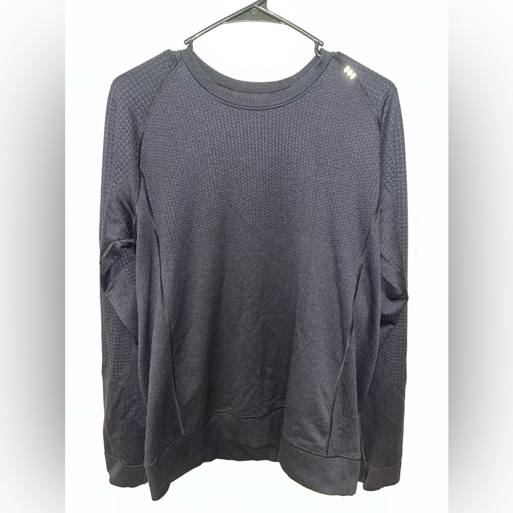 lululemon - engineered warmth crewneck medium
